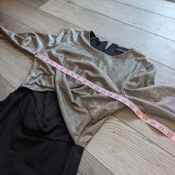 Black Halo Angie Jumpsuit Metallic Silver Black Flared Cutout Size 4 - Picture 3 of 16